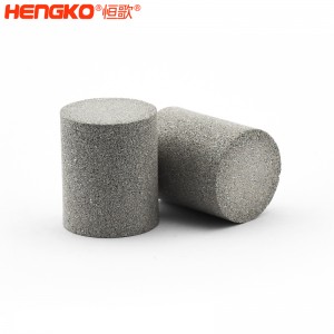 廠家生產(chǎn)多尺寸不銹鋼粉末燒結(jié)濾筒，堅固耐用壽命長用于流量控制和均布